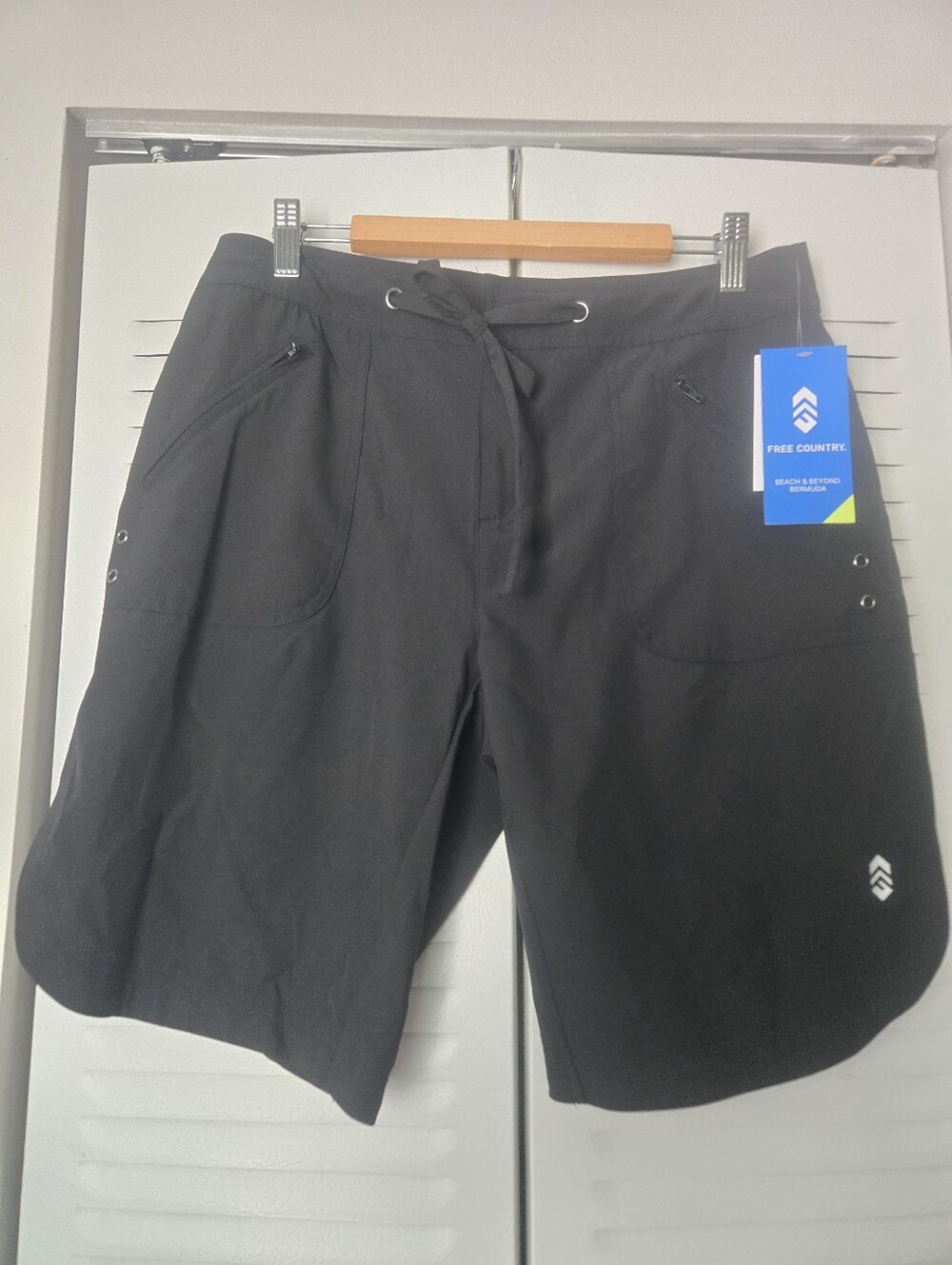 Free Country Black Bermuda Shorts Size M